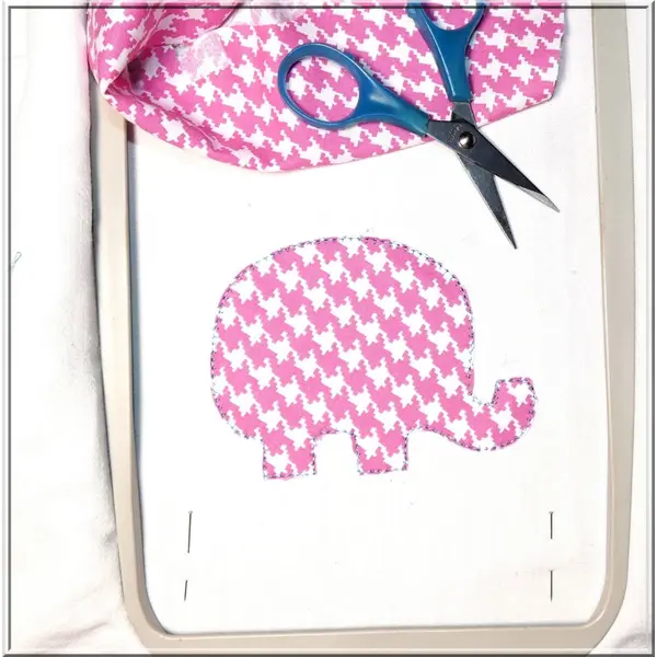 Eléphant en appliqué : fichier broderie machine