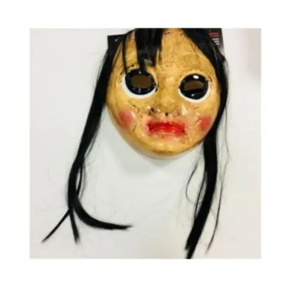 Masque en plastique de Poupée avec quelques cheveux