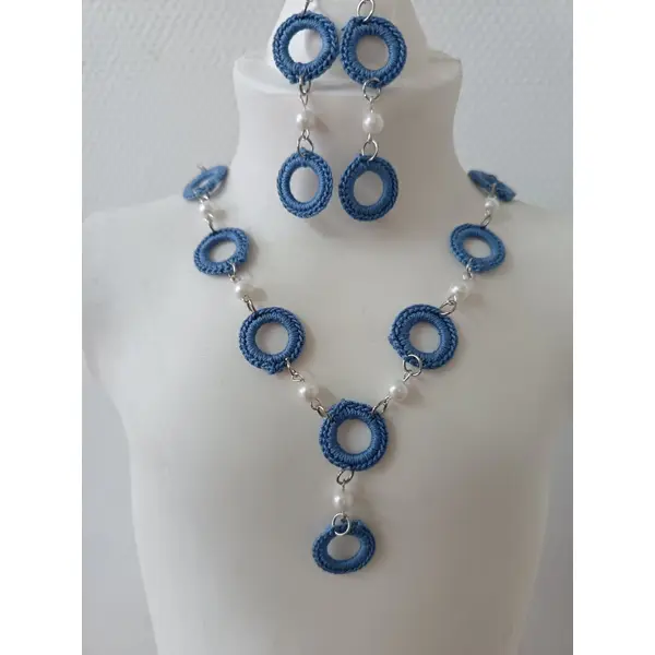 Ensembles de bijoux crochet et perles fait main, collier et boucles d'oreilles, parure élégance chic, idée cadeau