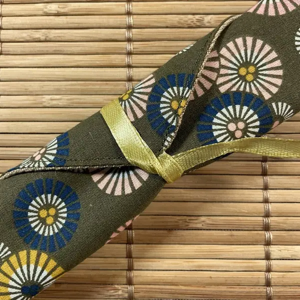 Etui à baguettes soleil levant kaki