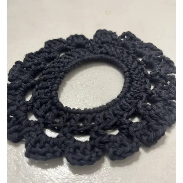Chouchou au crochet effet dentelle vintage