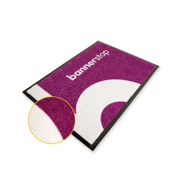 Tapis personnalisé en fibres de moquette