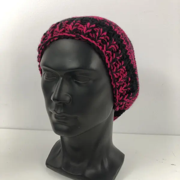 Bonnet homme tricoté main réf 7699