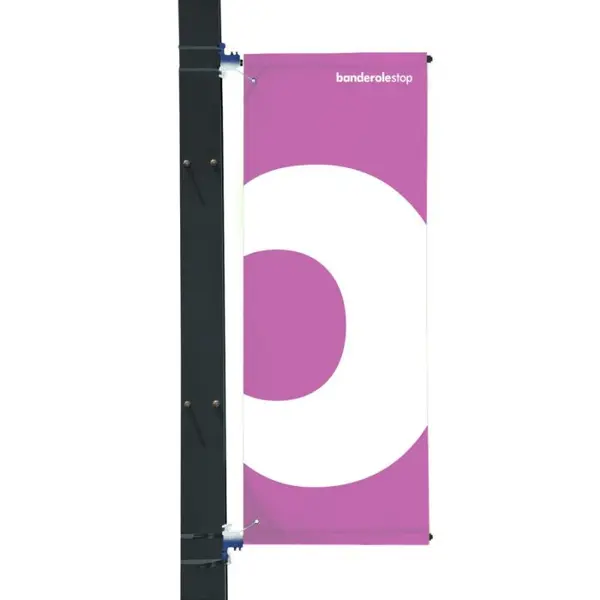 Porte-drapeau pour lampadaire