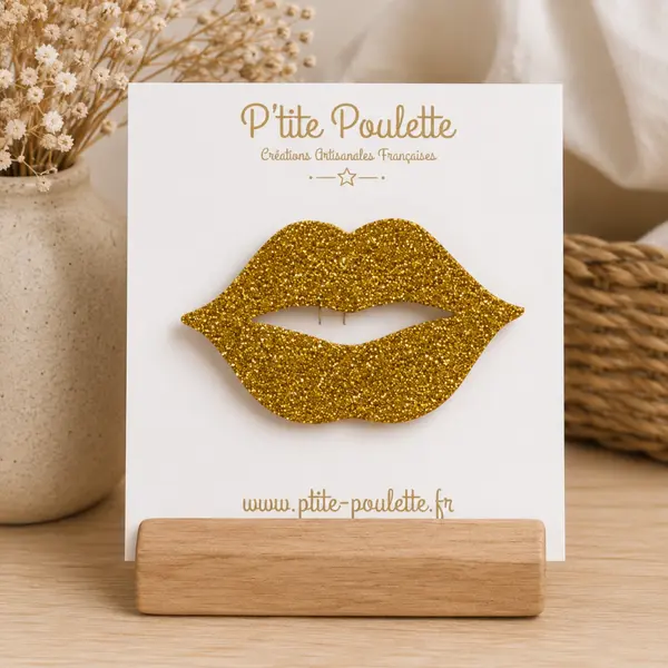 Broche lèvres pailletées – bijou fantaisie chic fait main – accessoire mode femme – création artisanale française
