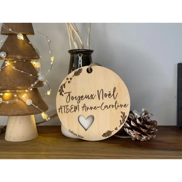 Boule de nöel en bois joyeux noël maîtresse, maître, nounou, atsem...