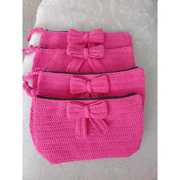 Trousse de maquillage au crochet rose avec nœud, fait main