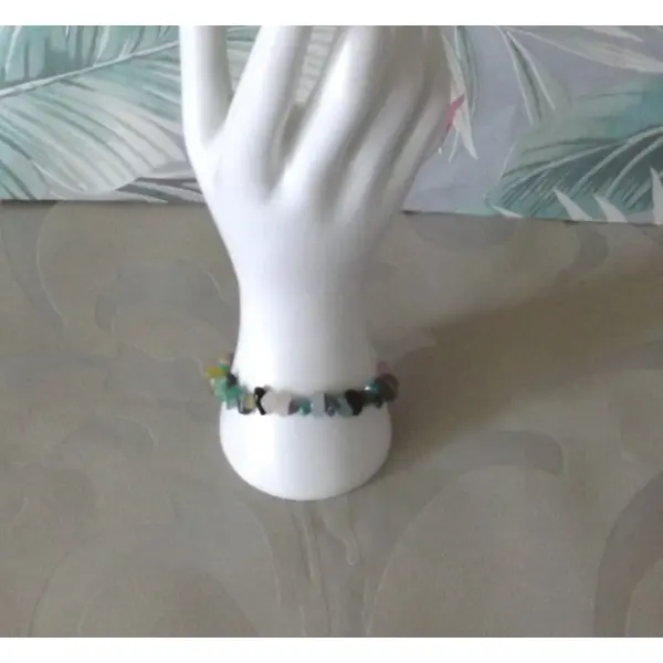 Bracelet en perles en pierres naturelles