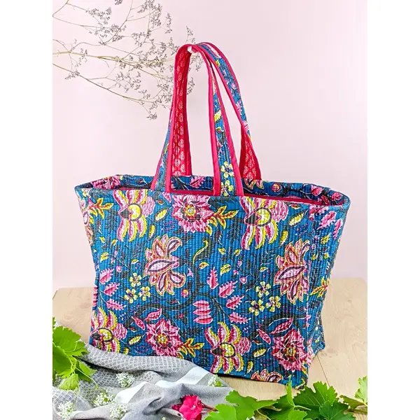 Grand sac cabas en tissu matelassé
