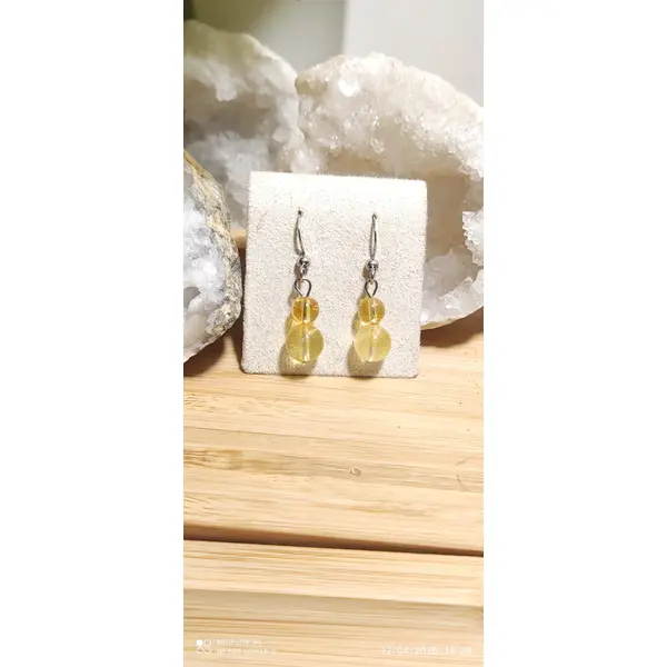 3 paires de boucles d'oreilles et ses pierres naturelles