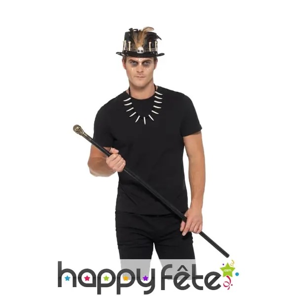 Chapeau, canne et collier de sorcier vaudou