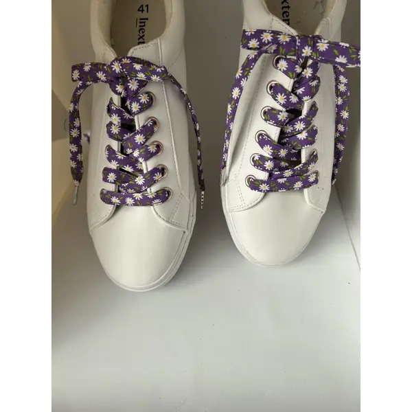 Lacets fleuri