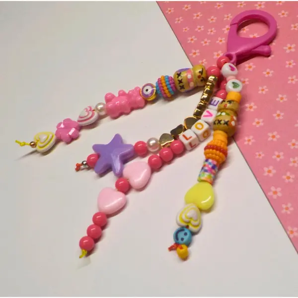 Porte cles kawaii avec puces d amour vintage bijou de sac tendance perles colorées breloques cœur unique colré
