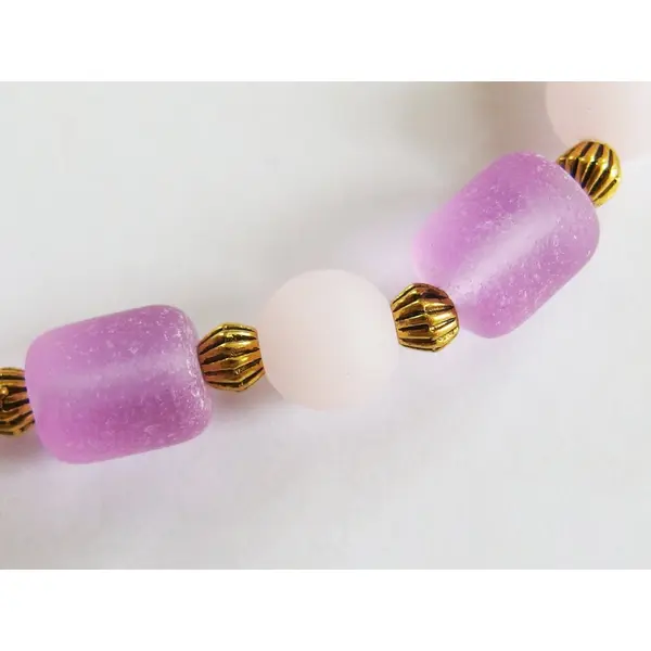 Bracelet boho chic perles verre givré dépoli parme rose