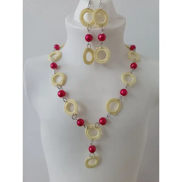 Ensembles de bijoux crochet et perles fait main, collier et boucles d'oreilles, parure élégance chic, idée cadeau femme