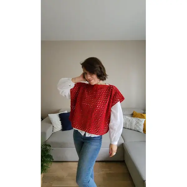 Haut fait main au crochet -pièce unique - triangle inverés