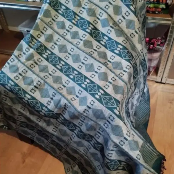 Manjak-001 - dessus de canapé en pagne manjak tissé bleu turquoise (180*145cm)