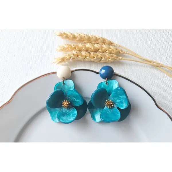 Boucles d'oreilles hortense bis - fleurs en relief en acrylique - esprit vintage