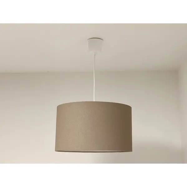 Abat-jour taupe effet textile – luminaire déco naturel, scandinave, déco intérieure contemporain et campagne chic lampe chevet