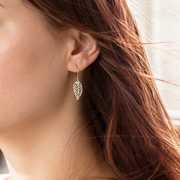 Boucles d’oreilles feuilles en argent 925 sur dormeuses