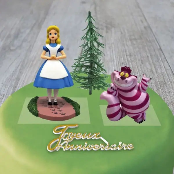 Kit décor gâteau Petite fille dans un monde merveilleux
