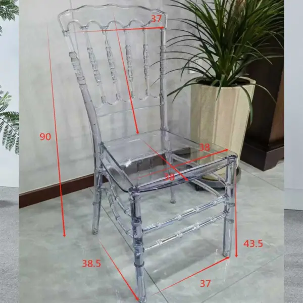 Chaise Napoléon Transparente