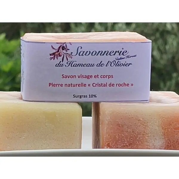 Savon artisanal visage et corps avec cristal de roche 170g •