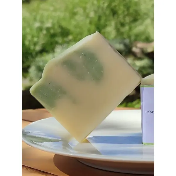 Savon "l'amandier" .