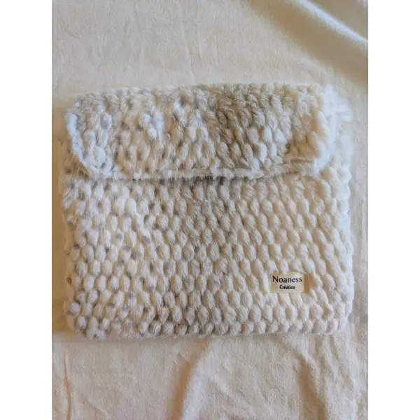 Pochette pour tablette 11 pouces en fausse fourrure- housse pour ipad 11pouces