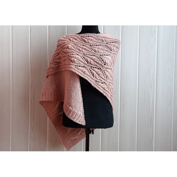 Châle rose en laine