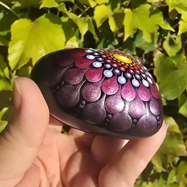 Pierre cœur mandala orange, mauve & fuchsia – peinte à la main