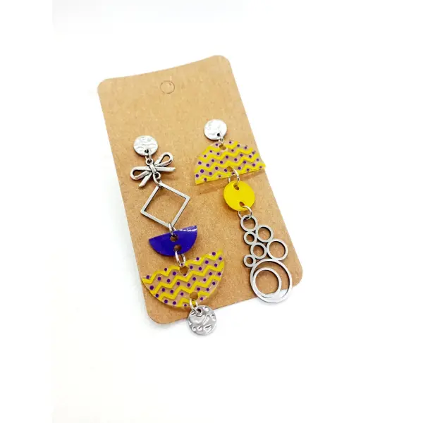 Boucles d'oreilles pendantes asymétriques