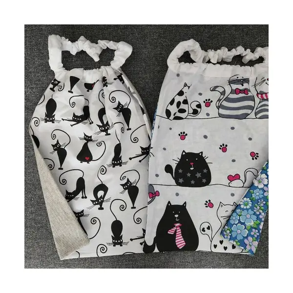 2 serviettes de table - grands bavoirs, serviettes cantine, maternelle, école, loisirs (thème : chats)