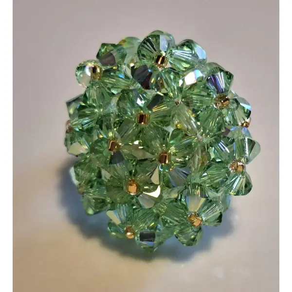 Bague copine vert clair en perles de cristal swarovski