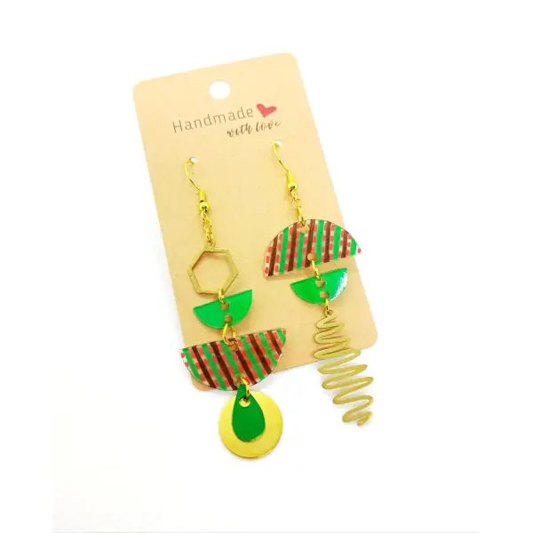 Boucles d'oreilles pendantes asymétriques