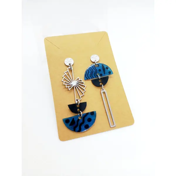 Boucles d'oreilles pendantes asymétriques