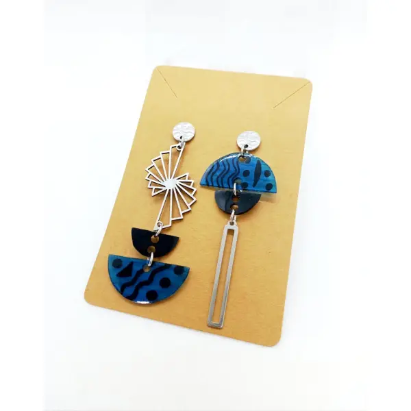 Boucles d'oreilles pendantes asymétriques