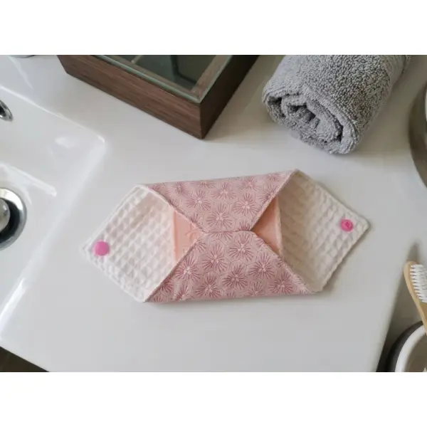 Pochette à savon tissus imprimé et doublée nid d'abeilles