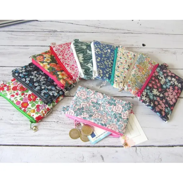 Petit porte monnaie en coton liberty