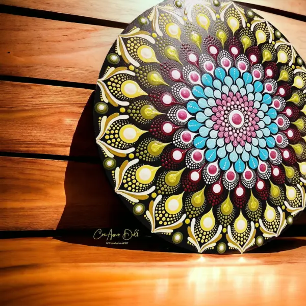 Tableau mandala mural 30 cm – turquoise, vert & prune – peint à la main