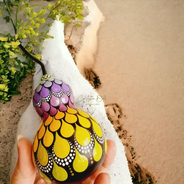 Calebasse naturelle décorative – mandala multicolore peint à la main
