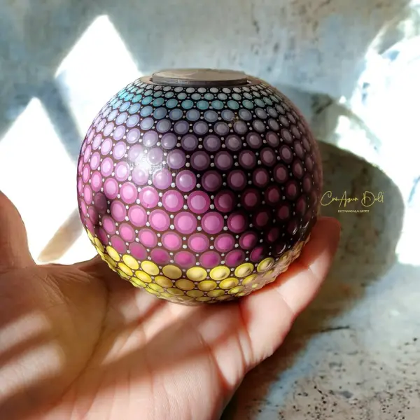 Bougeoir sphère mandala multicolore en plâtre résine – peint à la main