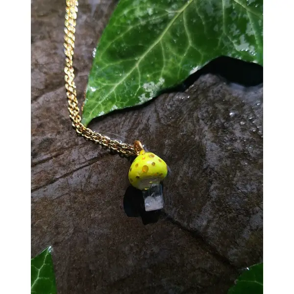 Pendentif champignon fluorescent