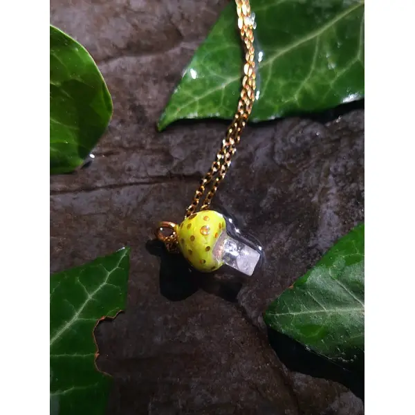 Pendentif champignon fluorescent