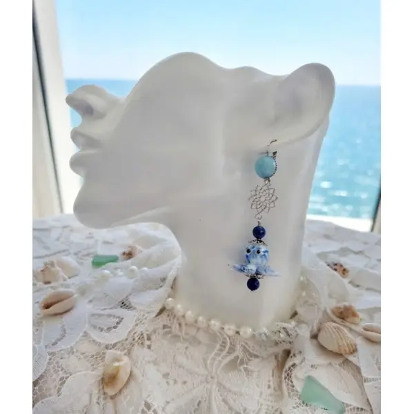 Boucles d’oreilles beauregard blue créées avec verre, pierre naturelle larimar, lapis-lazuli, dormeuses laiton argenté