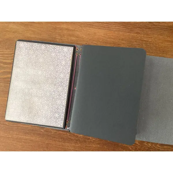 Organisateur noir – 2 carnets a6 & pochettes en papier faites main