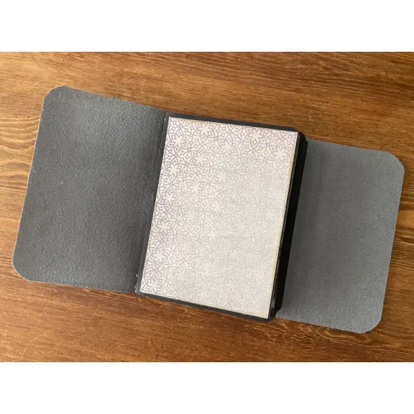 Organisateur noir – 2 carnets a6 & pochettes en papier faites main