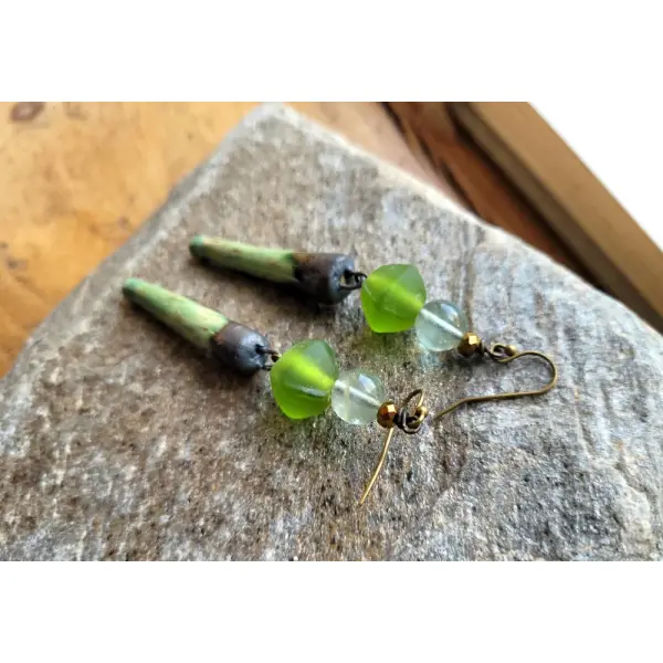 Des boucles d' oreille design moderne réalisées à partir de superbes céramiques de petra ..: "l'arrière saison"