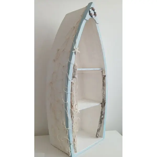 Barque étagères marine avec filet de pêche/bois flotté- hauteur 74 cm