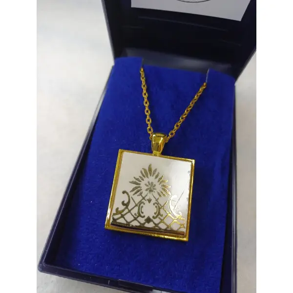 Collier vaisselle ancienne et acier inoxydable